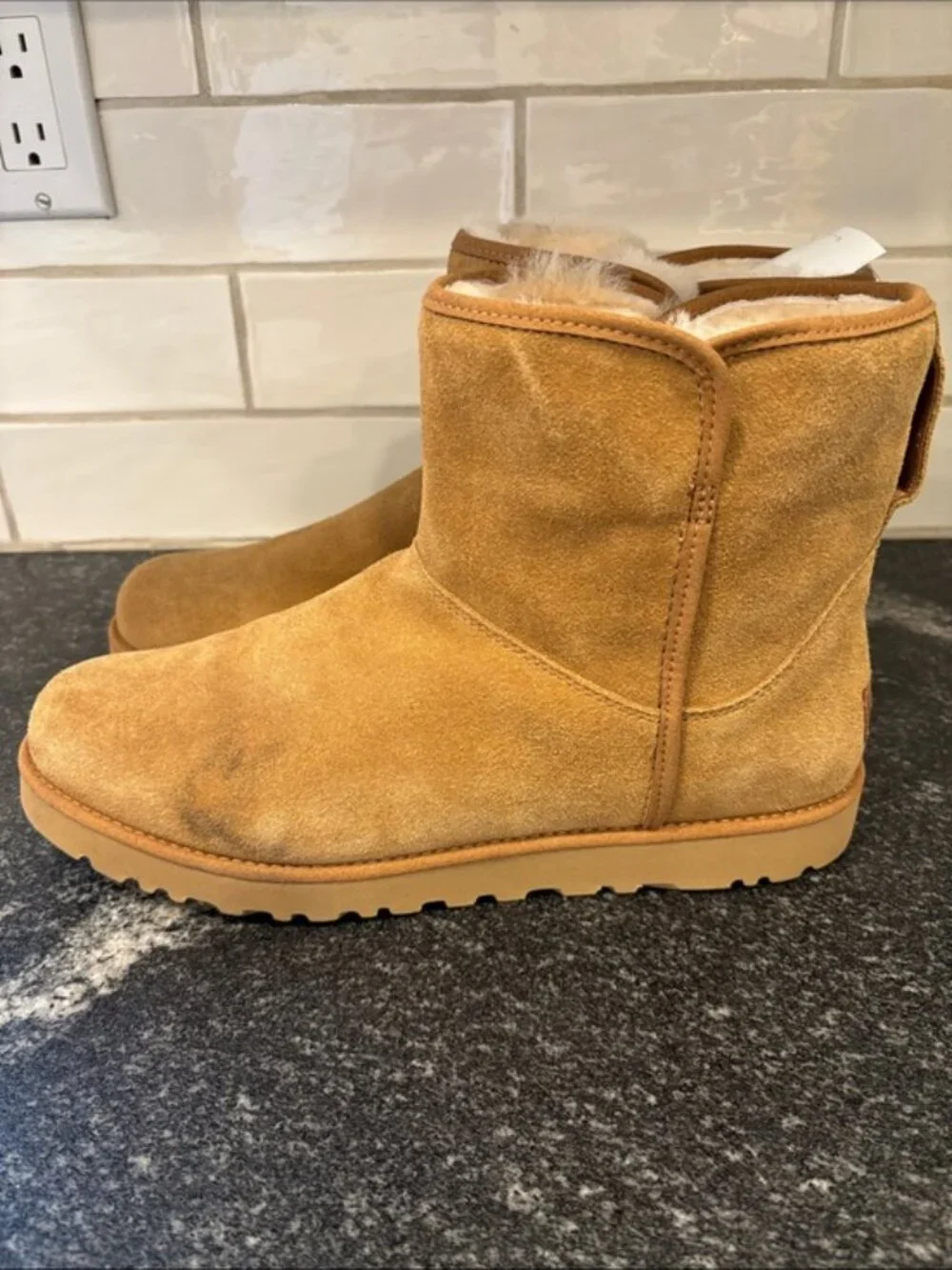 UGG Cory II Boots – Chestnut – Size 11